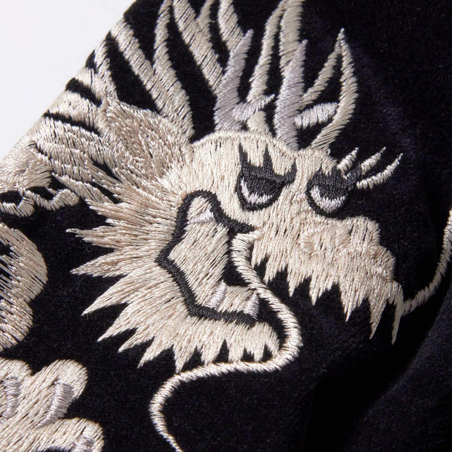 GL15467 / VELVETEEN SUKA TRACK JACKET