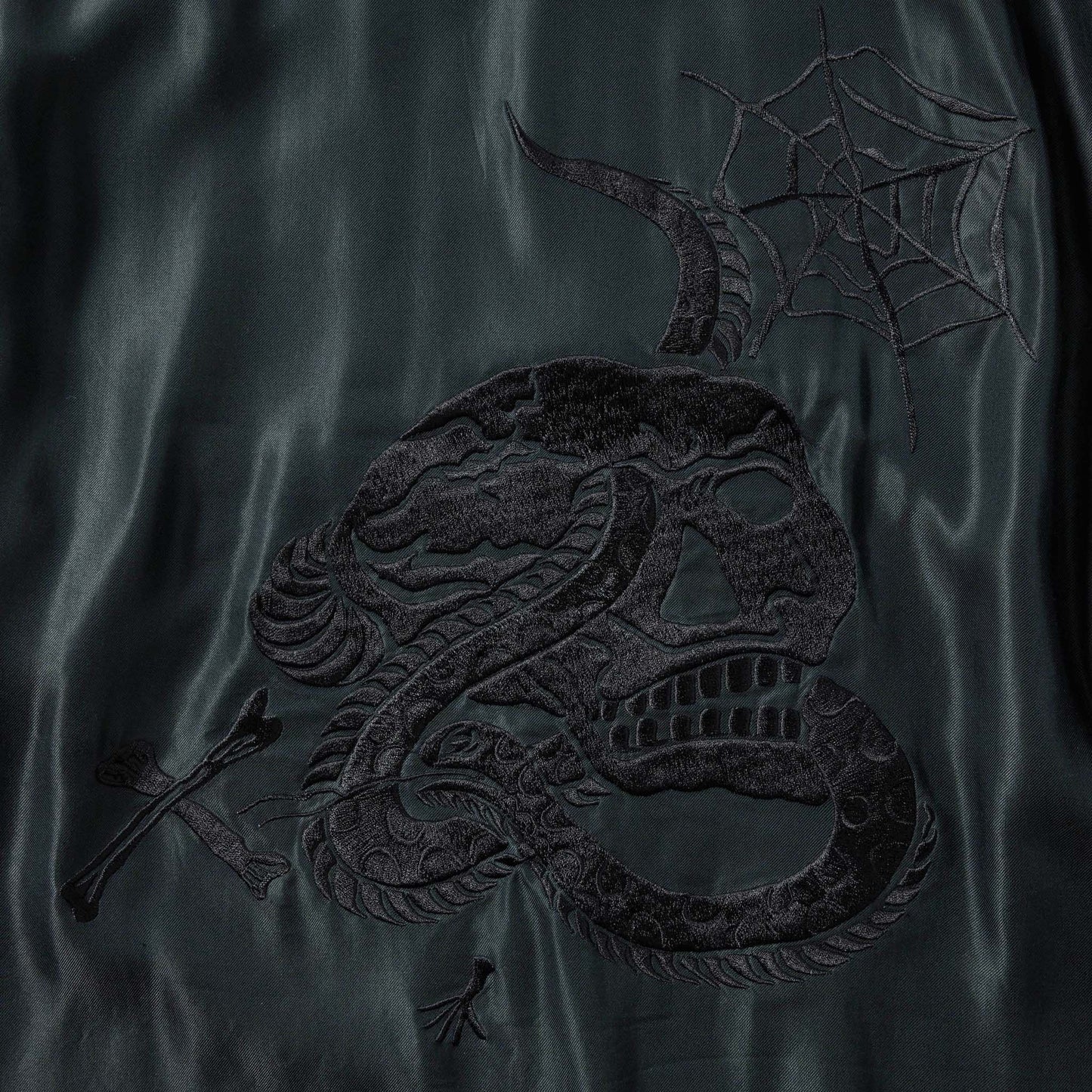 GL29340 / ACETATE SUKA SHIRT “SKULL”