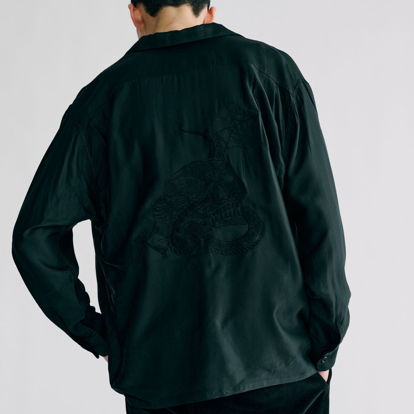 GL29340 / ACETATE SUKA SHIRT “SKULL”