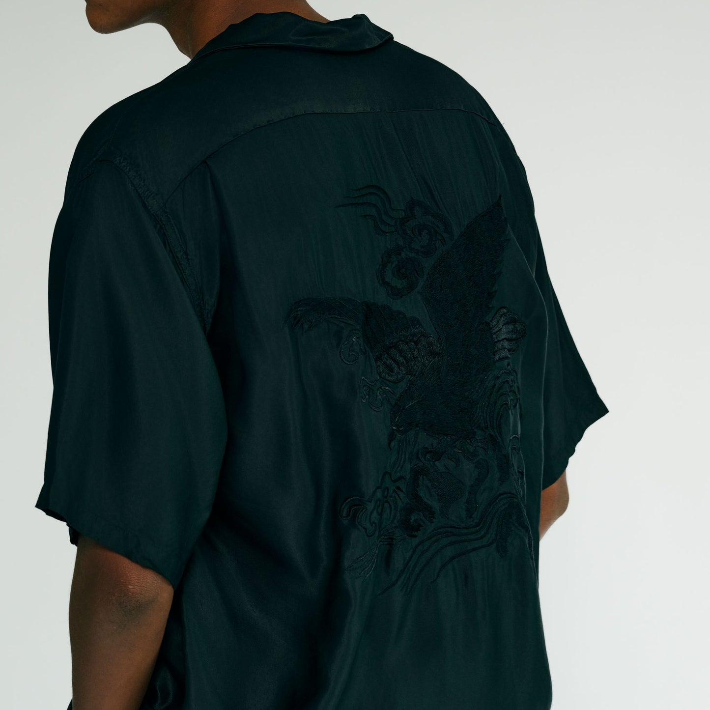 GL39432 / ACETATE SUKA SHIRT “EAGLE”