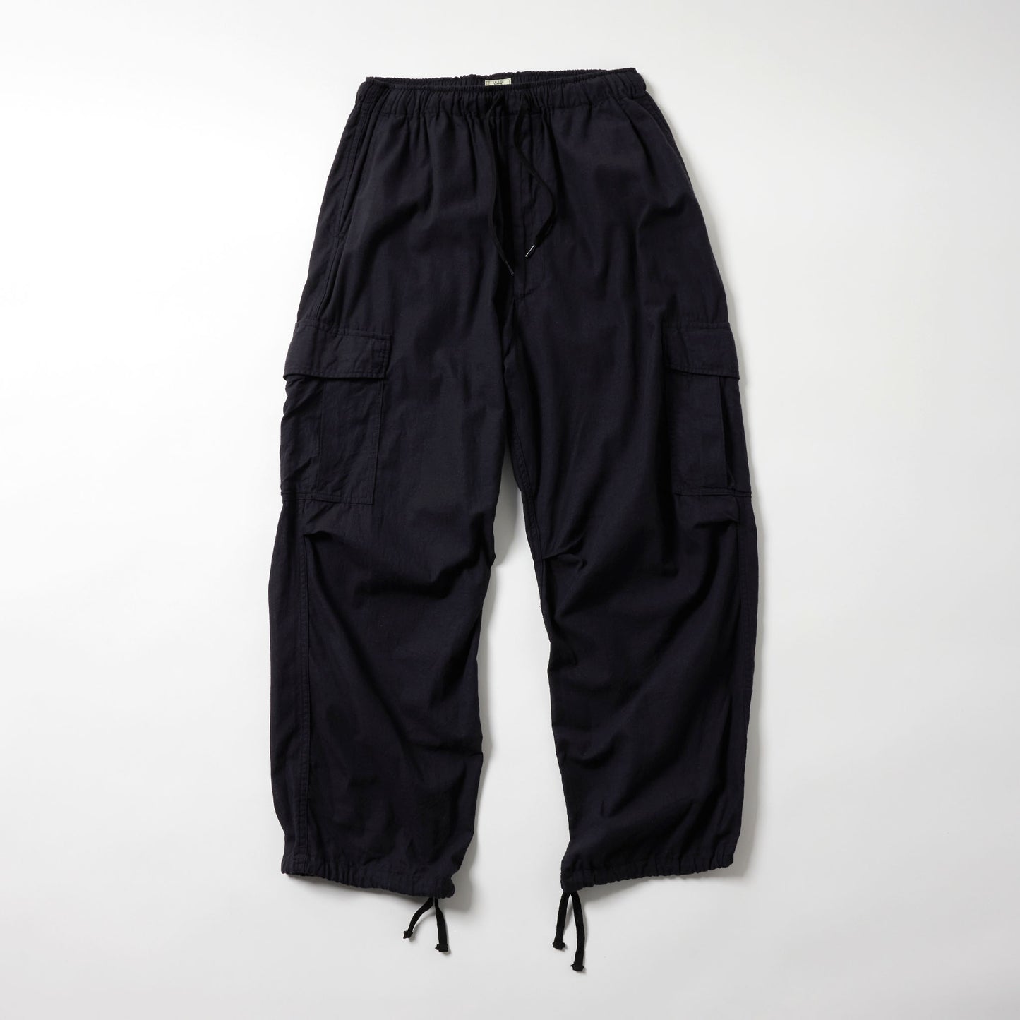 2025年5月3日発売 / GL42526 / VAT DYE CHAMBRAY EASY CARGO PANTS