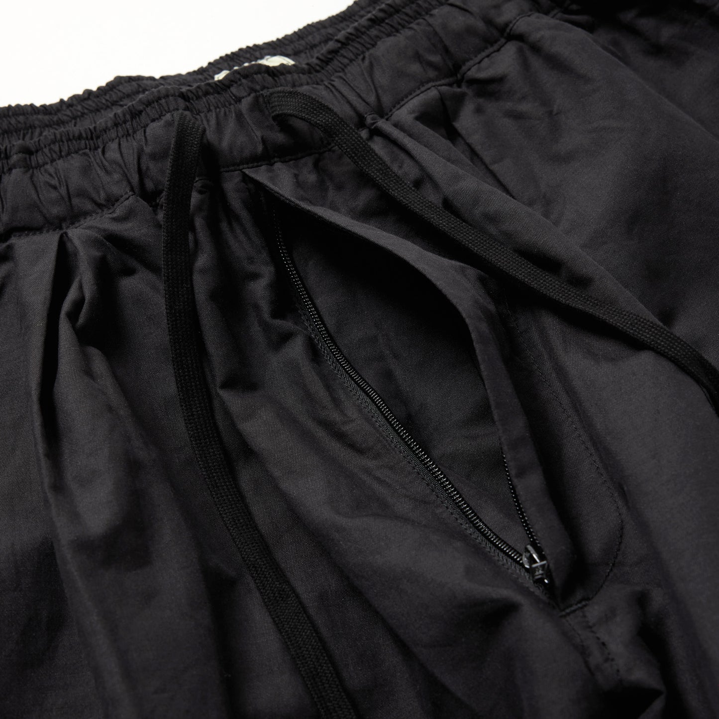 GL52613 / COTTON RAMIE BROAD EASY WIDE SHORTS