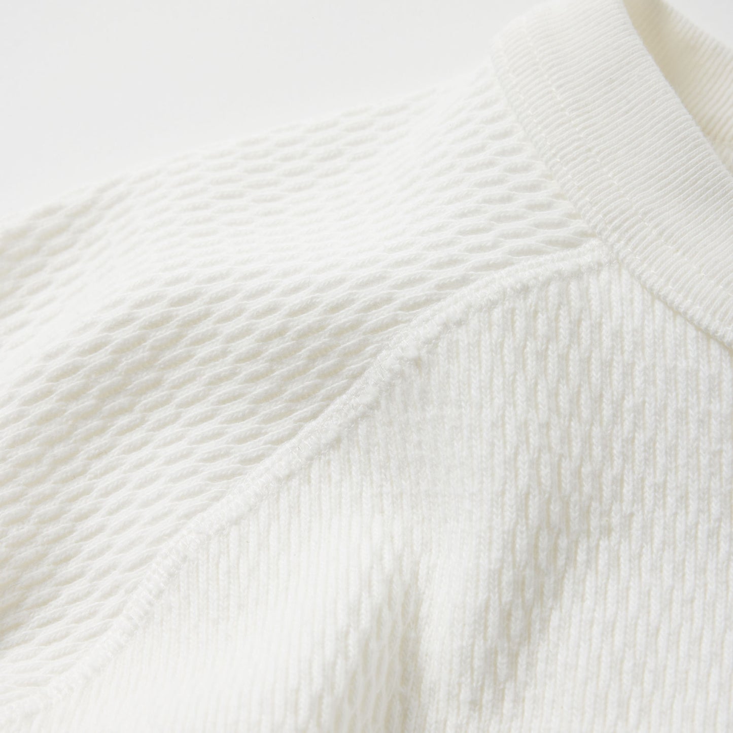 GL69483 / 10/- HEAVY THERMAL RAGLAN CREW NECK SHIRT
