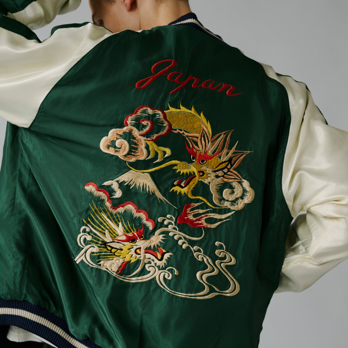 2025年10月4日入荷予定 / GL15725 / WOOL MELTON×ACETATE SOUVENIR JACKET "DRAGON HEAD"