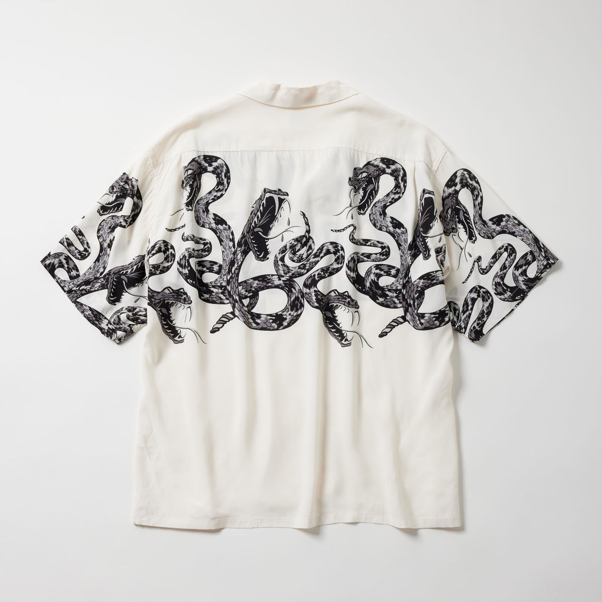 Monotone Rattlesnake GL39440 / “MONOTONE RATTLE SNAKE” OPEN SHIRT – gold