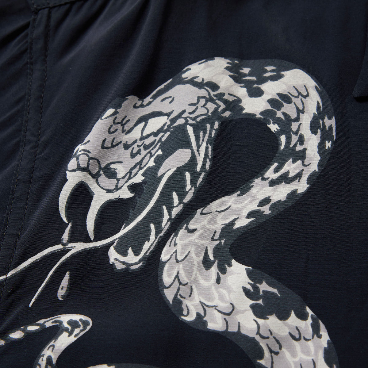 Monotone Rattlesnake GL39440 / “MONOTONE RATTLE SNAKE” OPEN SHIRT – gold