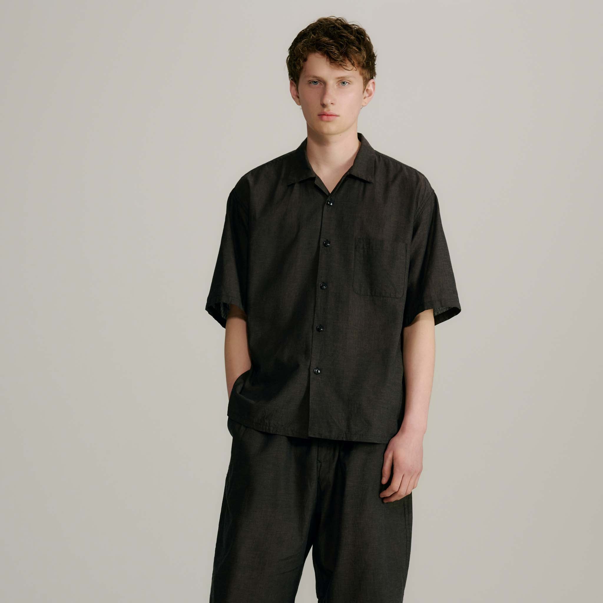 2026年6月27日入荷予定 / GL39758 / VAT DYE CHAMBRAY OPEN SHIRT – gold