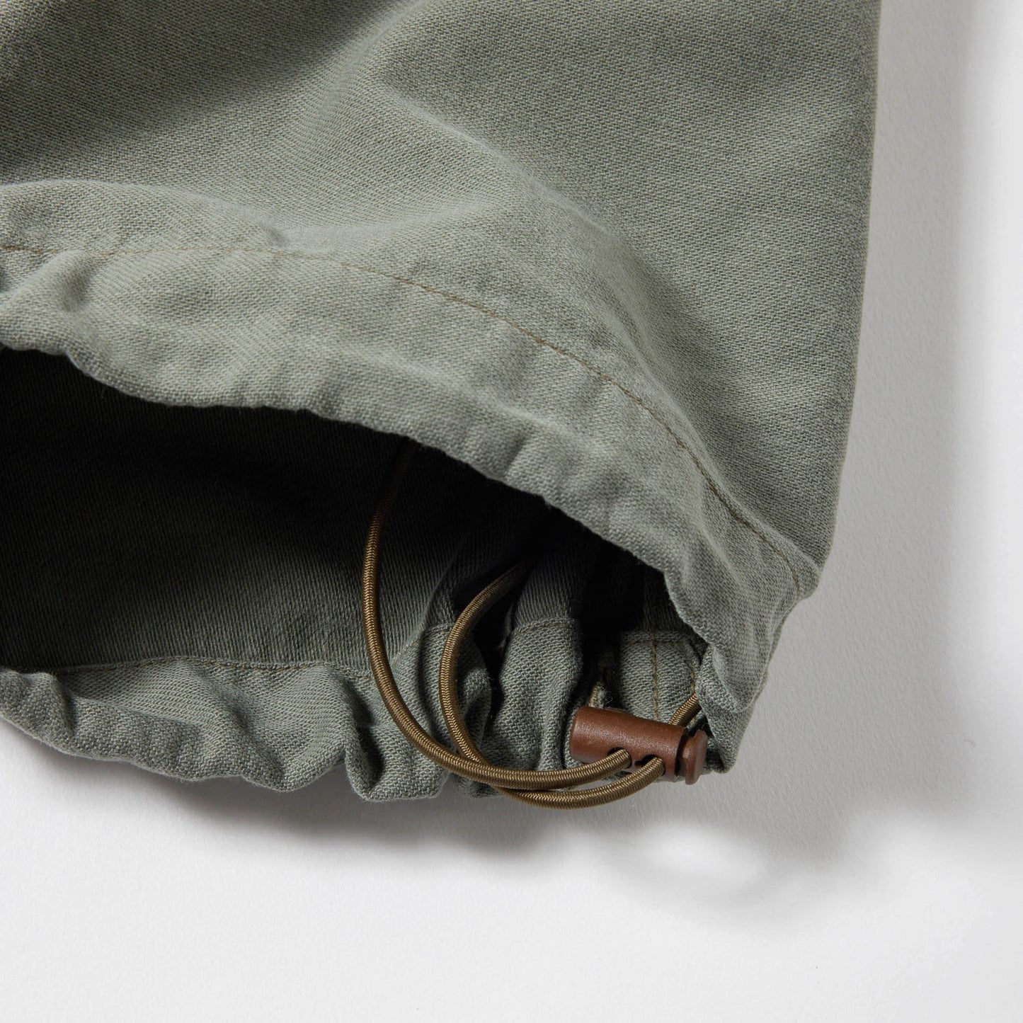 2024年11月1日発売 / GL42470 / LIGHT BACKSATIN EASY CARGO PANTS