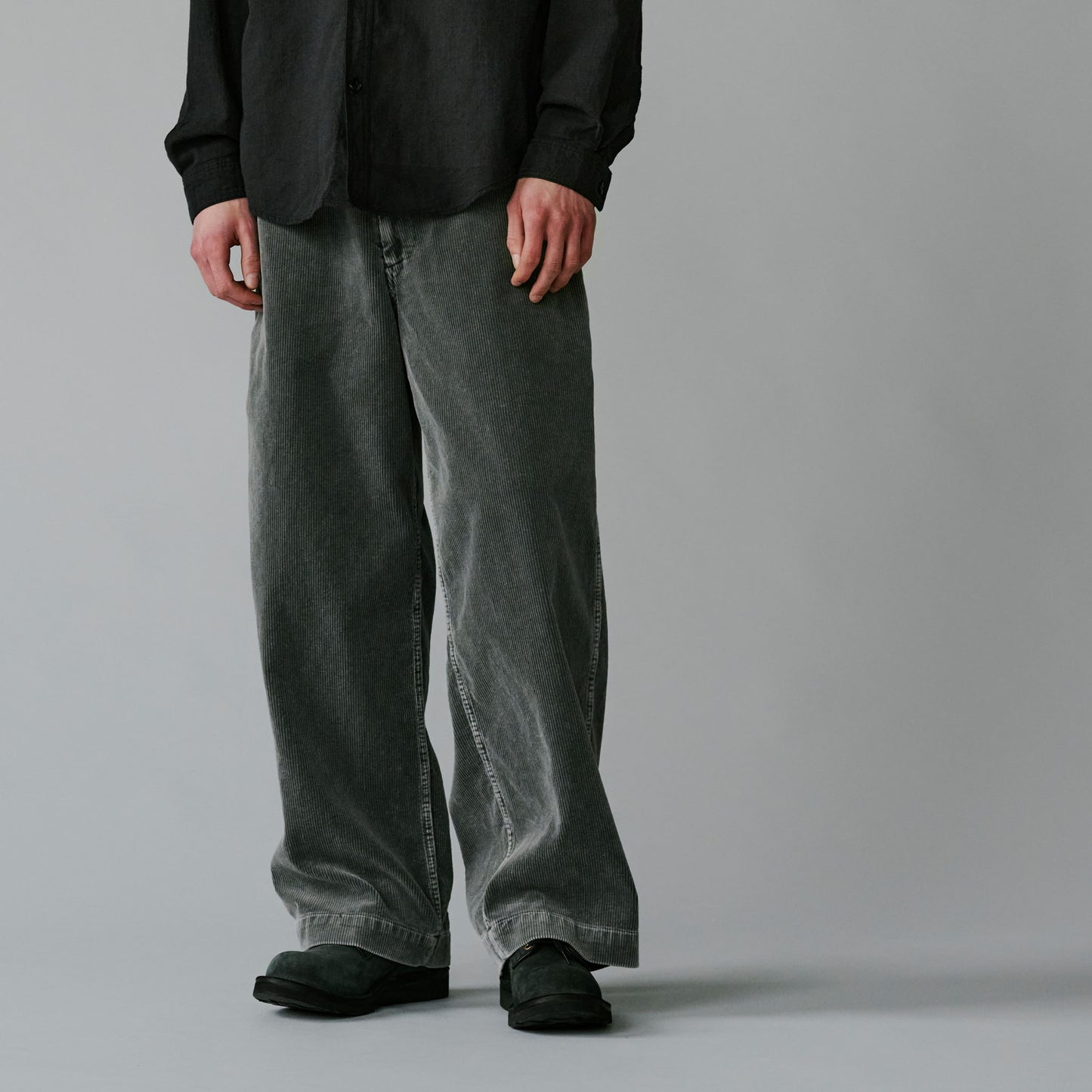2025年12月13日入荷予定 / GL42577 / 9W CORDUROY TROUSERS