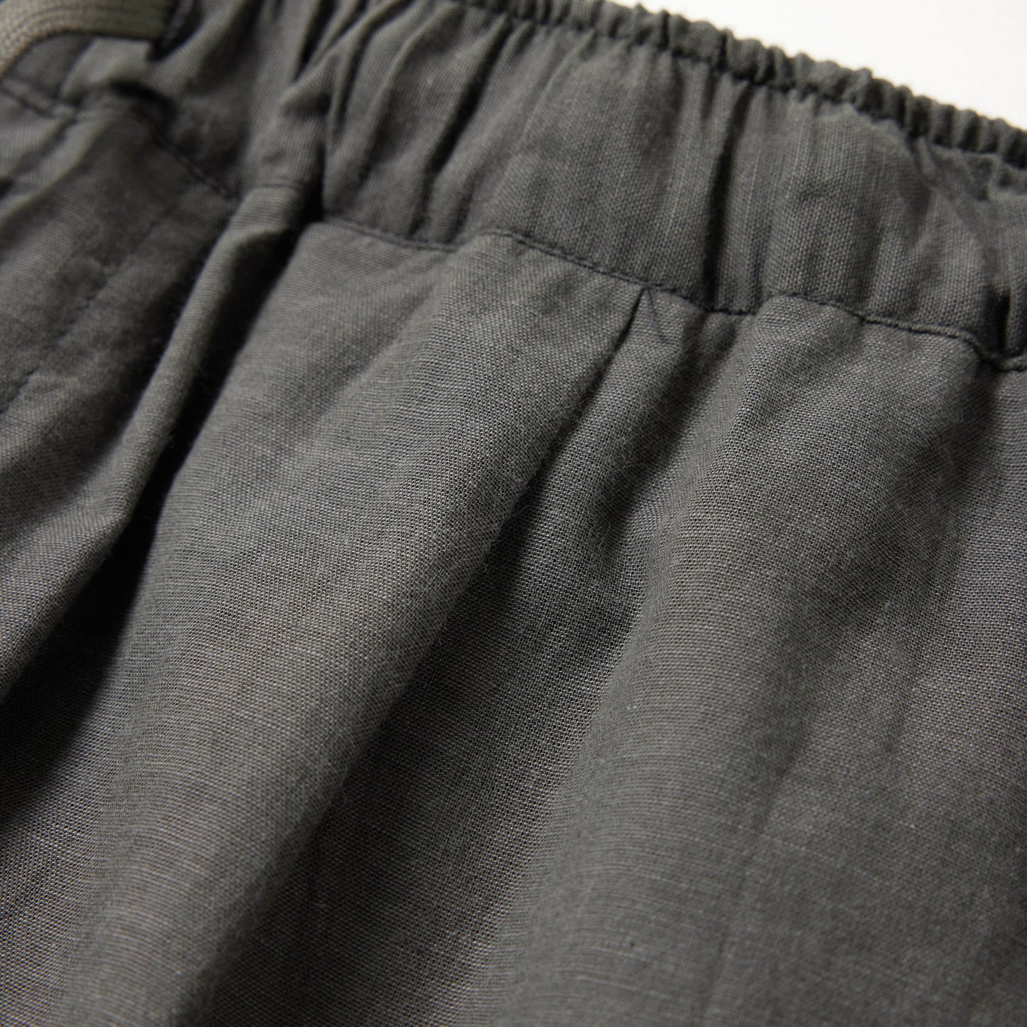 GL42614 / VAT DYE CHAMBRAY 1TUCK EASY PANTS