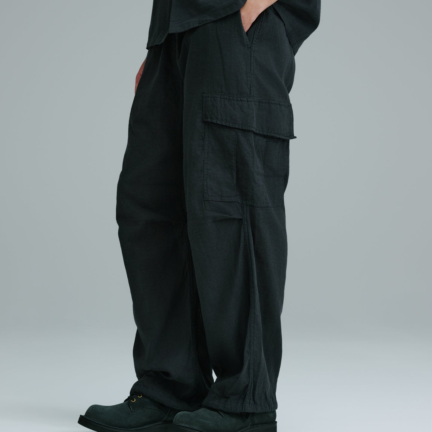 GL42619 / SELVEDGE OXFORD EASY CARGO PANTS