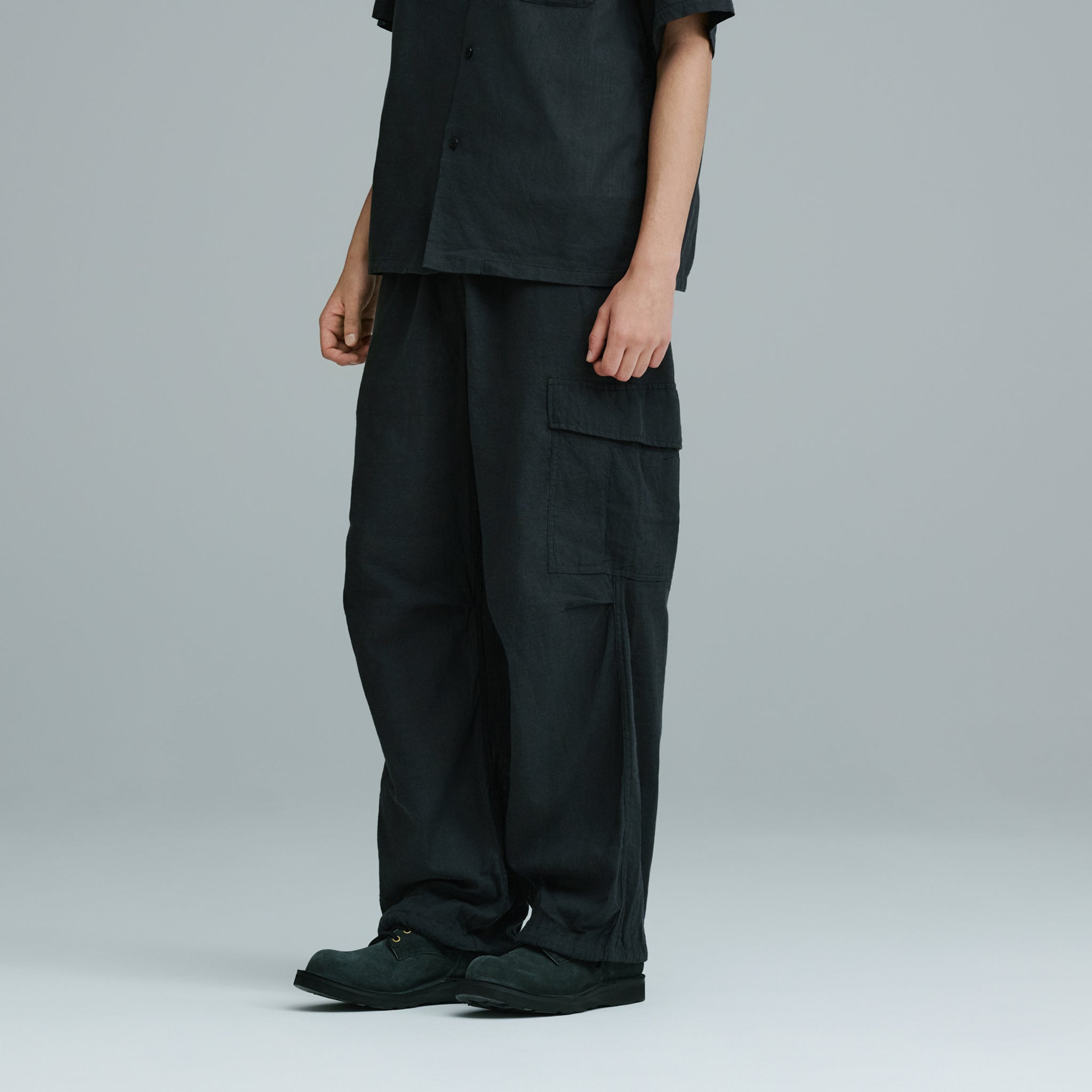 GL42619 / SELVEDGE OXFORD EASY CARGO PANTS – gold