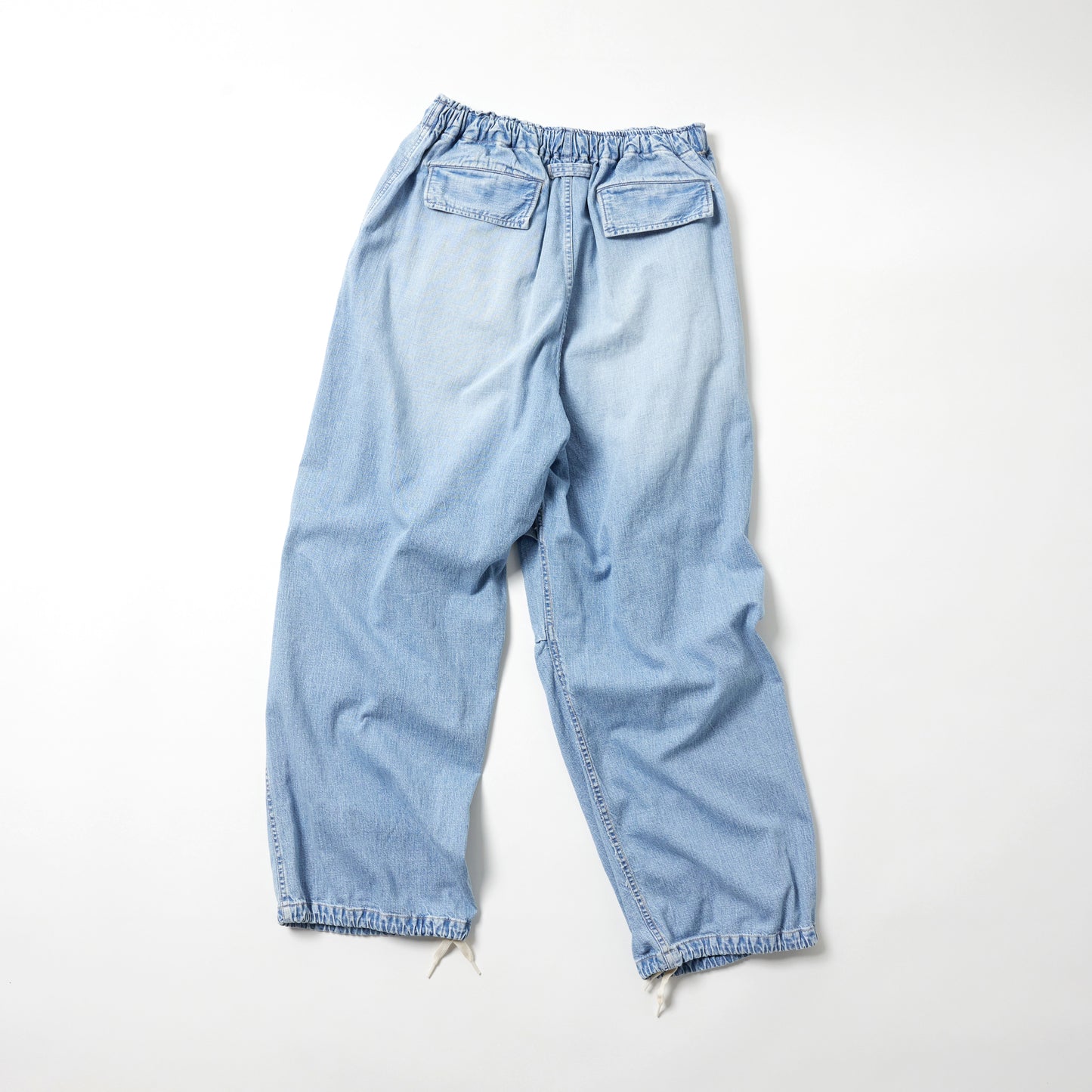 2026年6月13日入荷予定 / GL42623H / RECYCLED WASTE SUVIN COTTON YARN 10oz. JELT DENIM KNEE TUCK EASY PANTS BLEACH WASHED